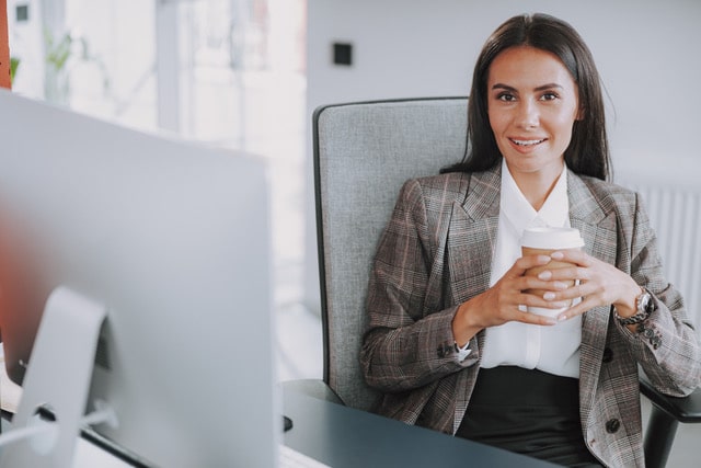 Se reconvertir après 45 ans : pourquoi le coaching professionnel est idéal